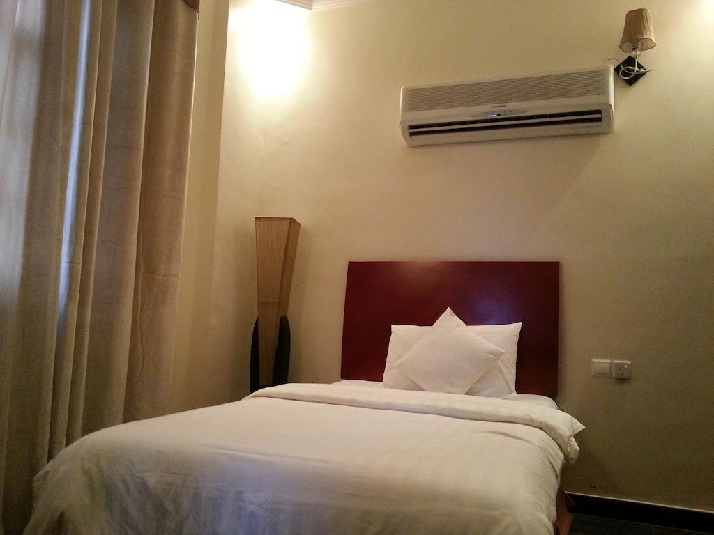 Rimal Suites Apartments Salalah Værelse billede